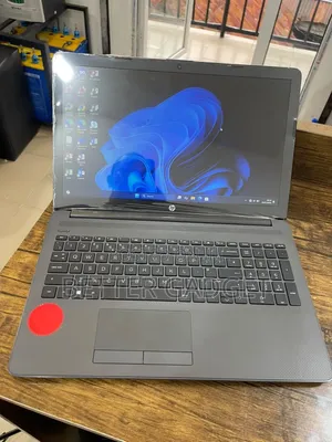 Laptop HP 250 G7 8GB SSD 128GB