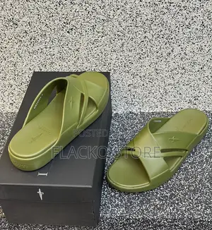 Original Cesare Paciotti Rubber Slippers