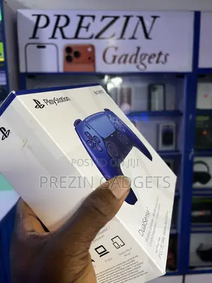 Brand New PlayStation 5 Pad Blue