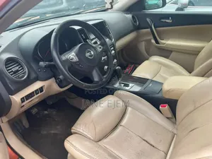 Nissan Maxima 2012 Orange