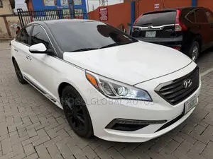 Hyundai Sonata Limited 4dr Sedan (2.4L 4cyl 6A) 2015 White