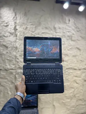 Laptop Lenovo 300e 4GB Intel Celeron SSD 128GB