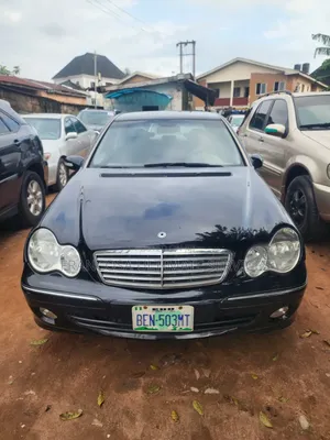 Mercedes-Benz C200 2004 Black