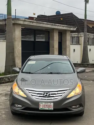 Hyundai Sonata Limited Sedan FWD (2.4L 4cyl 6A) 2013 Gray