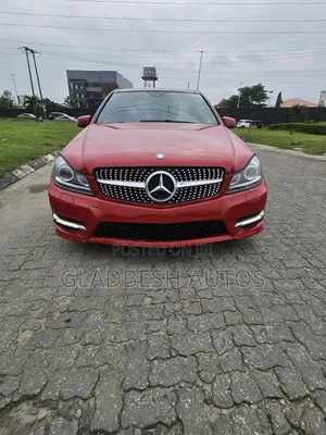 Mercedes-Benz C350 2012 Red