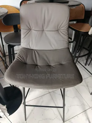 Modern Imported Luxury Bar Stool With Metal Leg