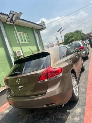 Toyota Venza AWD 2010 Brown
