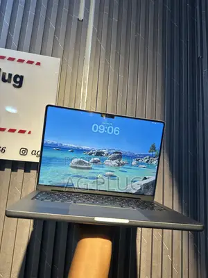 Laptop Apple MacBook Pro 2023 M3 8GB Intel Core i7 SSD 512GB