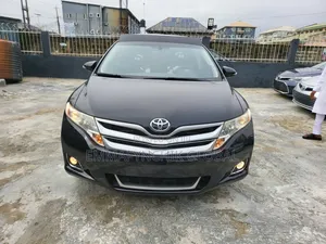 Toyota Venza XLE 4dr Wagon AWD (2.7L 4cyl 6A) 2014 Black