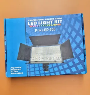 Pro Led 600 Light Kit + Tripod Stand + Batteries