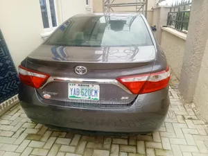 Toyota Camry 2016 Gray