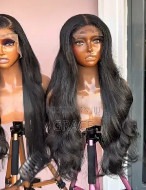 Black Wig Suzy Pro Max Hair Blend