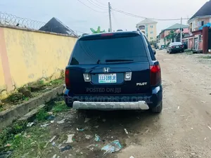 Honda Pilot 2004 Blue