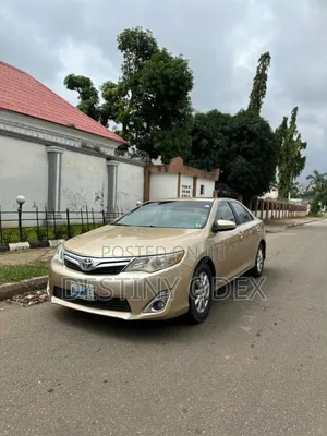 Toyota Camry 2013 Gold