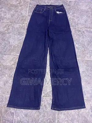 Baggy Jeans Size 27 Available for Immediate Delivery