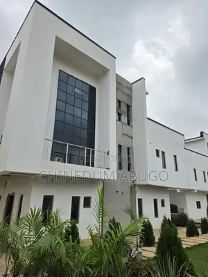 7bdrm House in Mabushi for sale