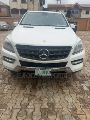 Mercedes-Benz M Class ML350 4dr SUV (3.5L 6cyl 7A) 2015 White
