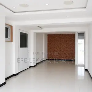 Ground Floor Shop Space Directly Facing a Busy Road in Lekki Phase 1