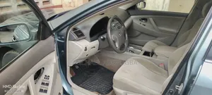 Toyota Camry Base 4dr Sedan (2.5L 4cyl 6M) 2010 Green
