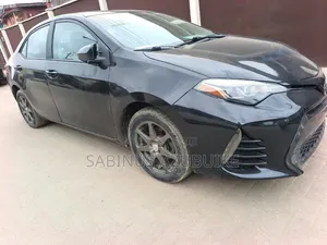 Toyota Corolla LE Plus 4dr Sedan (1.8L 4cyl CVT) 2016 Black