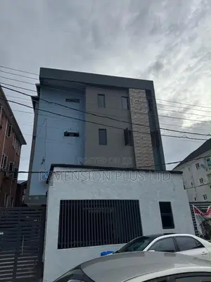 2bdrm Apartment in Surulere for sale