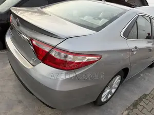 Toyota Camry SE 4dr Sedan (2.5L 4cyl 6A) 2016 Silver