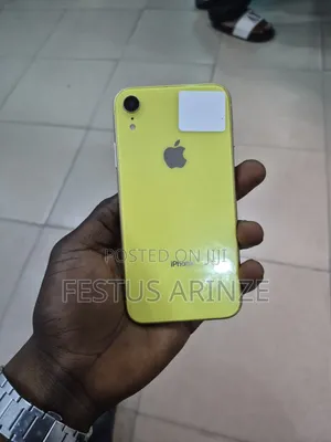 Apple iPhone XR 64 GB Yellow