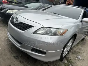 Toyota Camry SE 4dr Sedan (2.4L 4cyl 5A) 2009 Silver