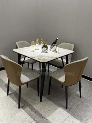 Mable Top Dining Set With 4 Sitters