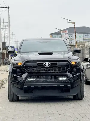 Toyota Tacoma TRD Sport Double Cab 4WD 5.0 ft. SB (Automatic) 2025
