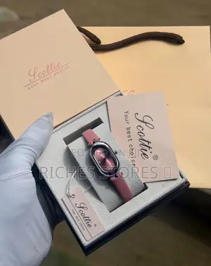 High Quality Luxury Female Scottie Leather Watch