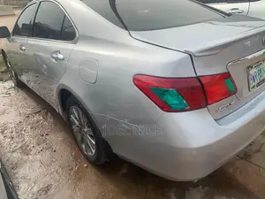 Lexus ES 350 2010
