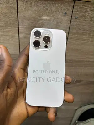 Apple iPhone 16 Pro 256 GB Gold