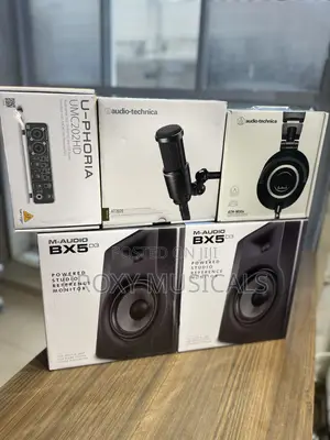 M-Audio BX5D3 Monitor, UMC202HD Soundcard, M50x Headphone AT2020 Mic