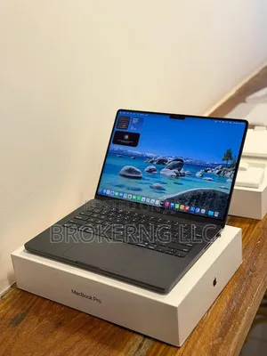 New Laptop Apple MacBook Pro 2025 M5 32GB Apple M5 SSD 1T