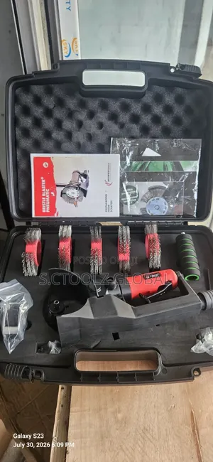 Pneumatic Bristle Blaster