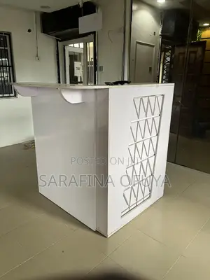 Receptionist Table