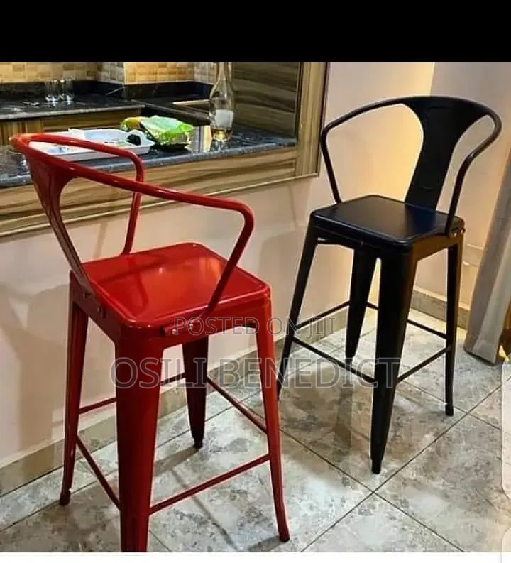 Quality Bar or Kitchen Stools