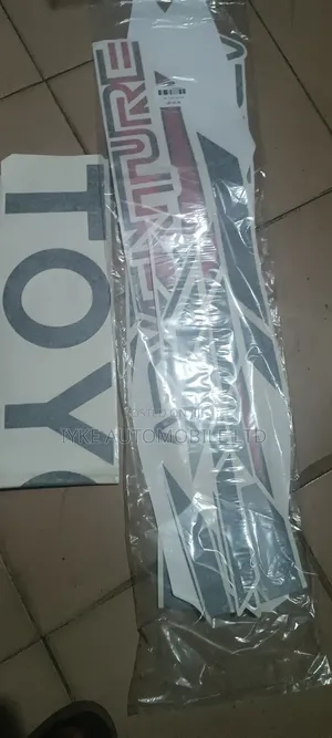 Tundra Body Sticker 2020