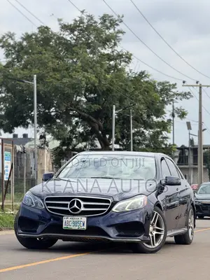 Mercedes-Benz E400 2016 Blue