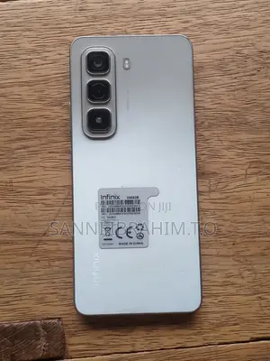 Infinix Hot 50 256 GB Silver