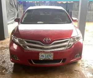 Toyota Venza LE AWD V6 2013 Red