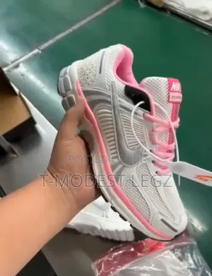 Quality Nike Vomero Sneakers
