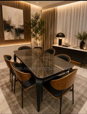 Luxurious Home Dining Table With 6 Sitters