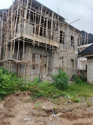 5 Bedroom Detached Duplex With Bq and Gate House