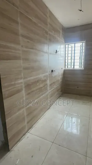 Quality Tiling Services (Floors, Walls, Kitchens, Bathrooms)