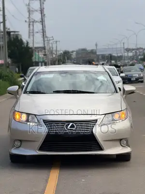 Lexus ES 2013 Gold
