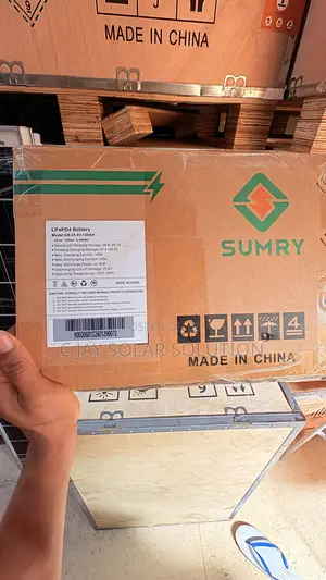 Sumry 25.6V 100Ah LiFePO4 Lithium Battery
