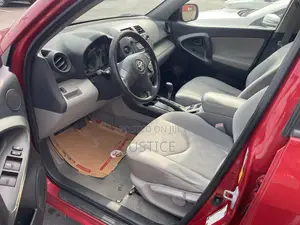 Toyota RAV4 2011 Red