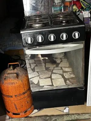 Skyrun 4-Burner Gas Cooker + Gas Cylinder – Fairly Used